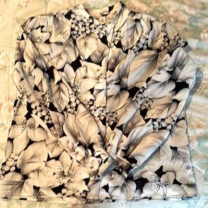 Floral Black and White Women's Top